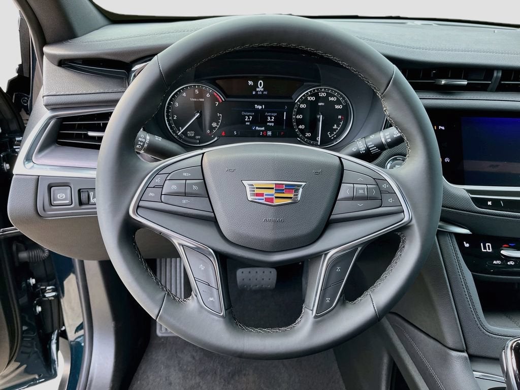 2026 Cadillac XT5 Luxury