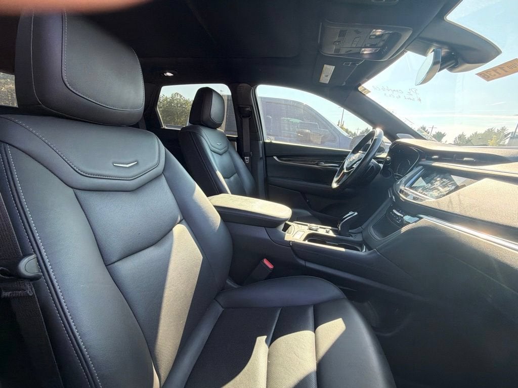 2022 Cadillac XT5 FWD Premium Luxury