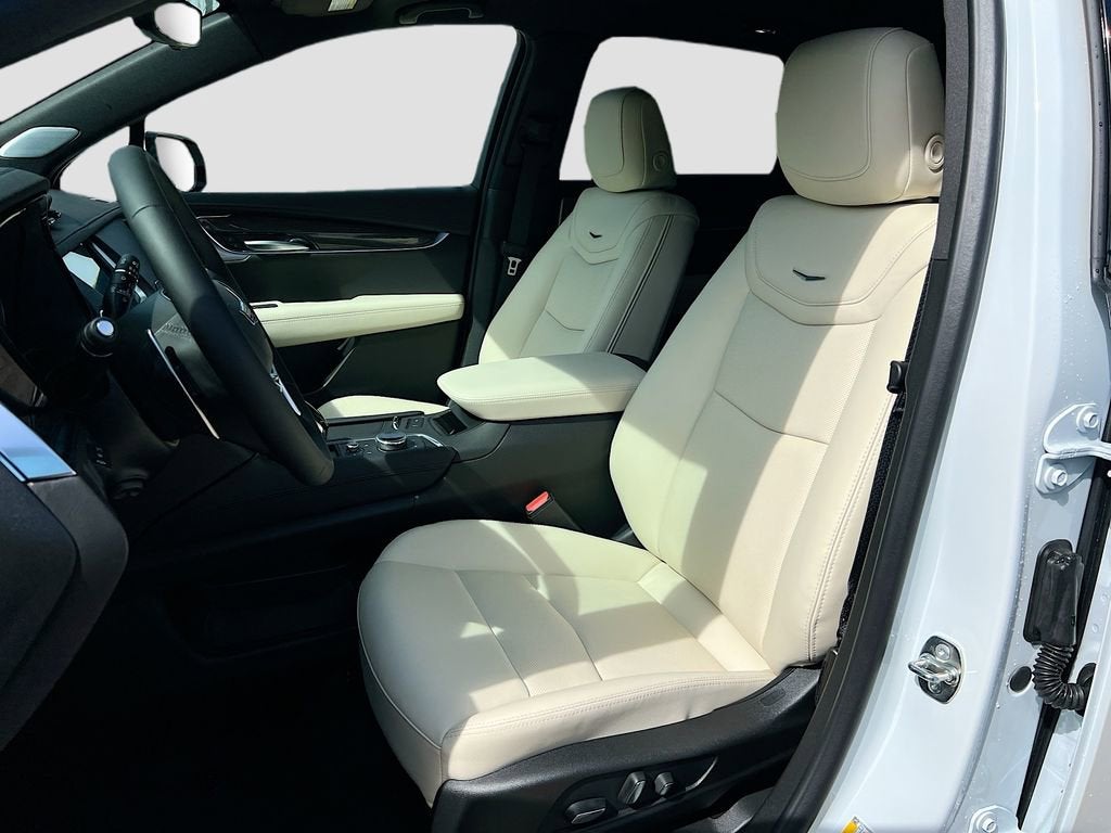 2026 Cadillac XT5 Sport