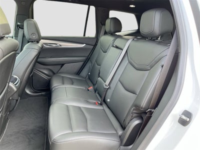 2024 Cadillac XT6 Luxury