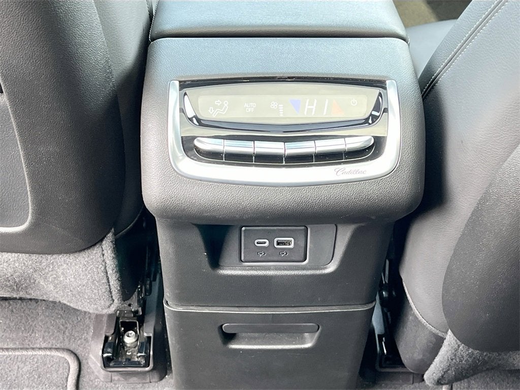 2024 Cadillac XT6 Luxury