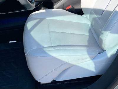 2024 Cadillac LYRIQ Luxury 1