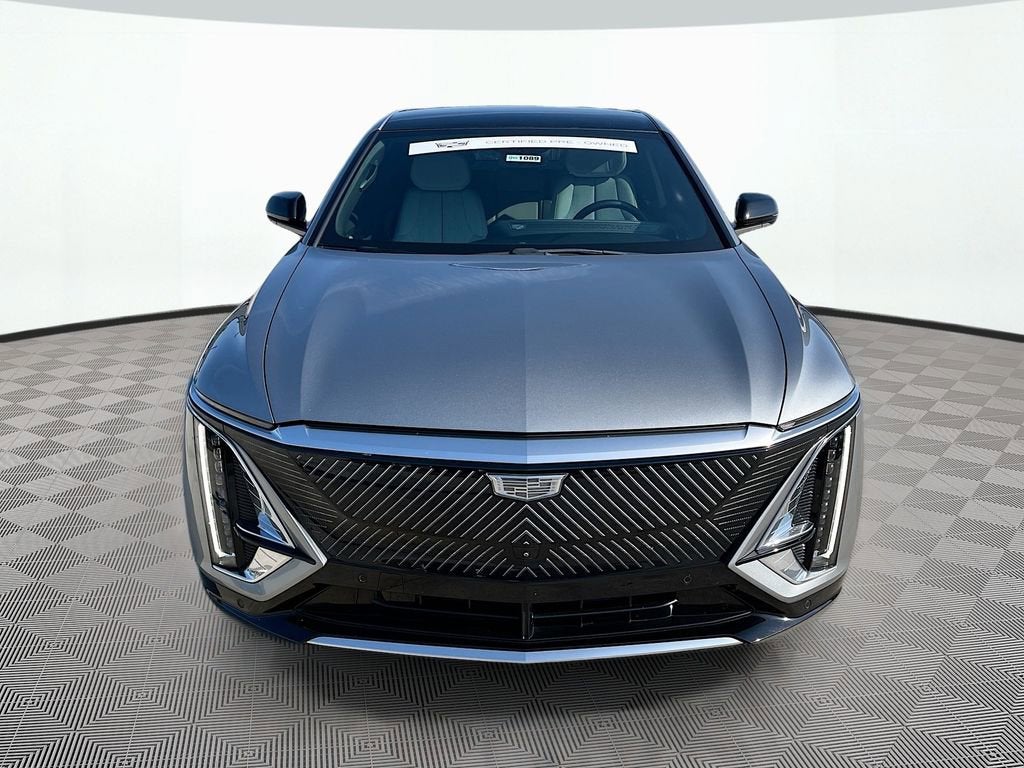 2024 Cadillac LYRIQ Luxury 1