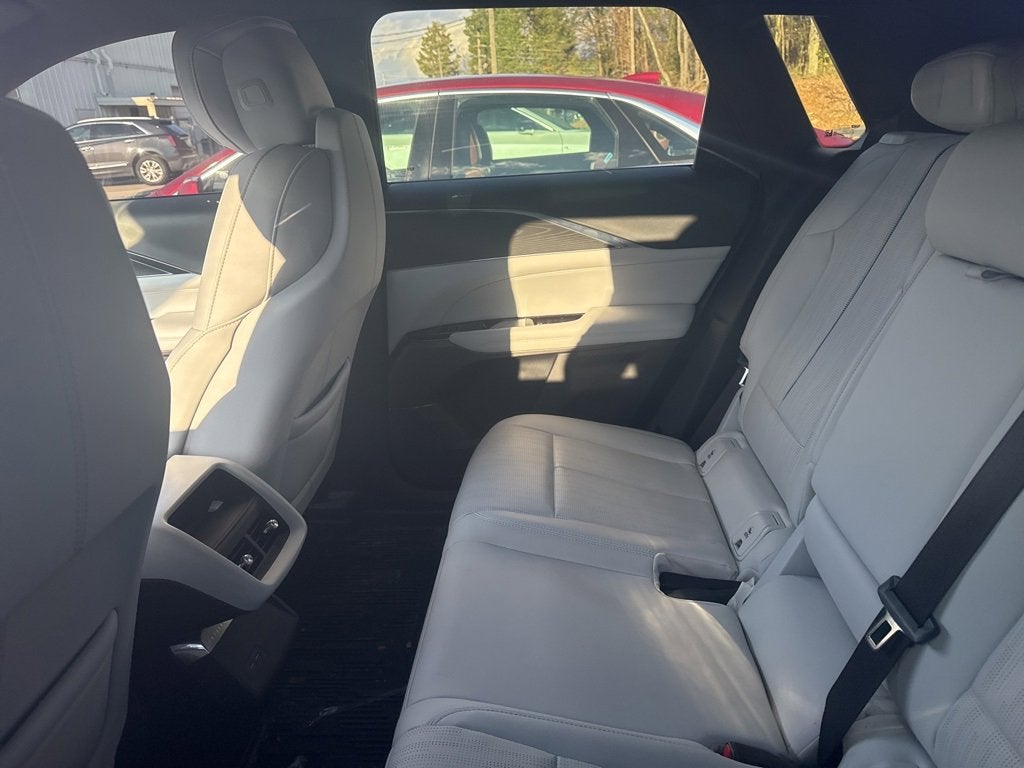 2024 Cadillac LYRIQ Sport 1