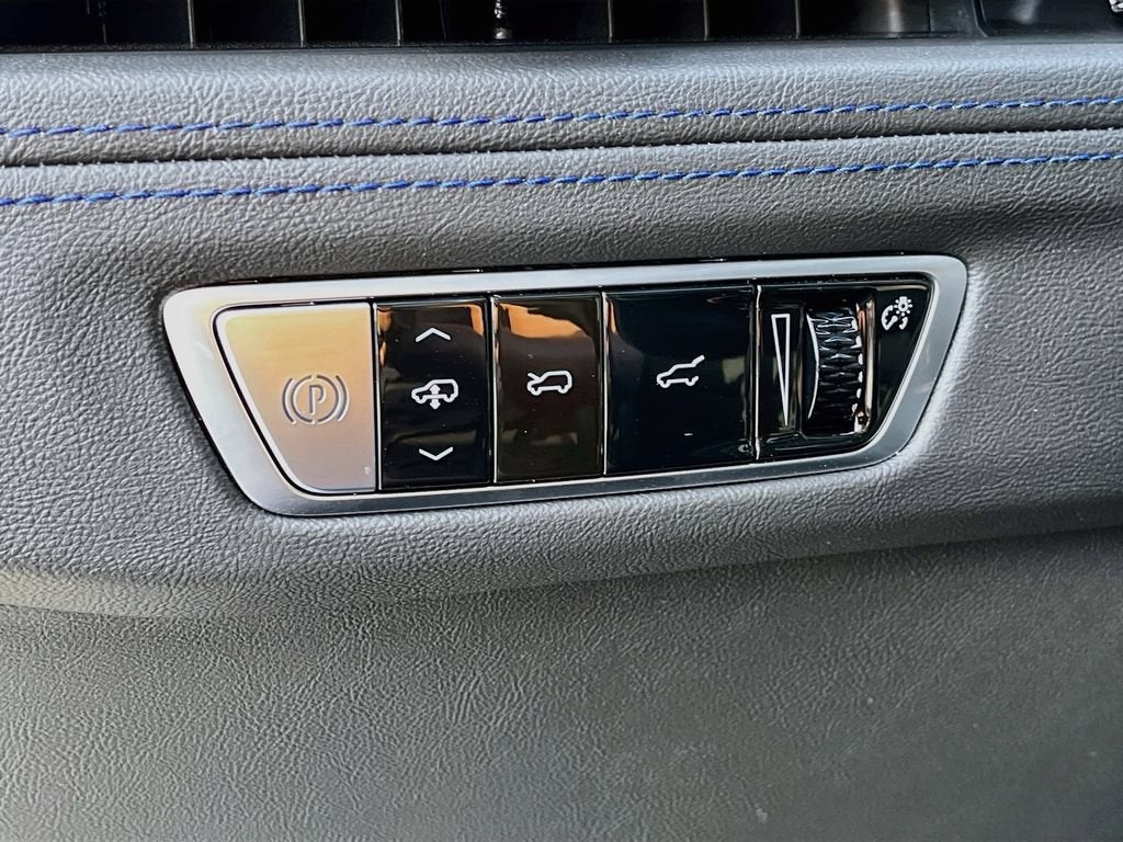 2026 Cadillac ESCALADE IQL Luxury