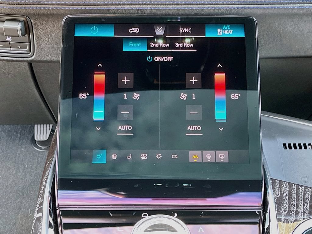 2026 Cadillac ESCALADE IQL Luxury