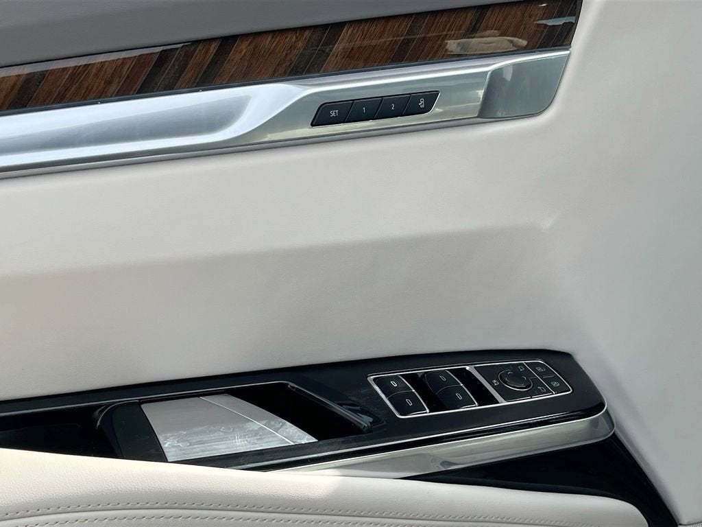 2025 Cadillac Escalade Sport Platinum