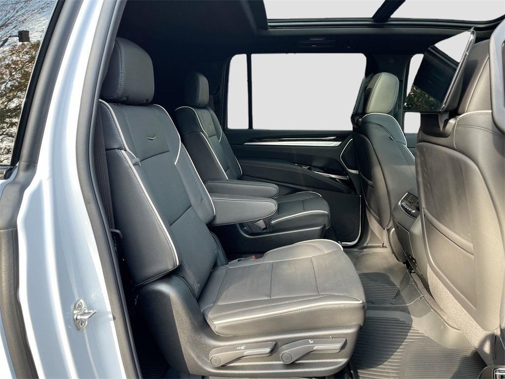 2026 Cadillac Escalade ESV Luxury