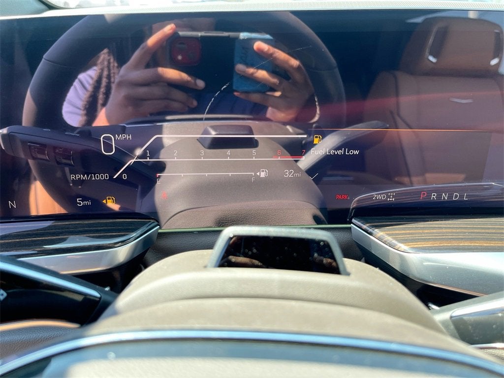 2025 Cadillac Escalade ESV Premium Luxury