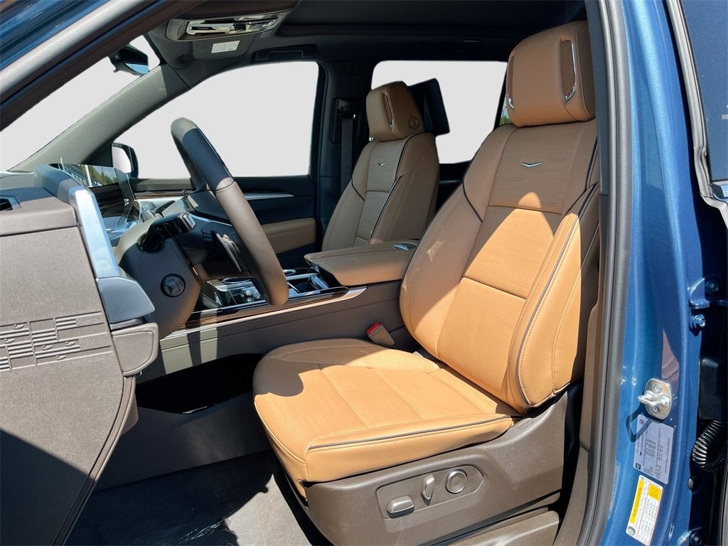 2025 Cadillac Escalade ESV Premium Luxury