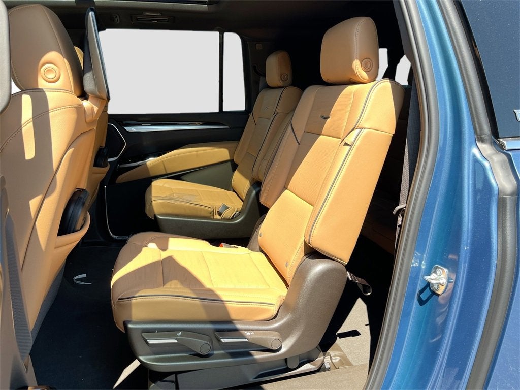 2025 Cadillac Escalade ESV Premium Luxury