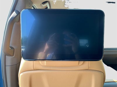 2025 Cadillac Escalade ESV Premium Luxury