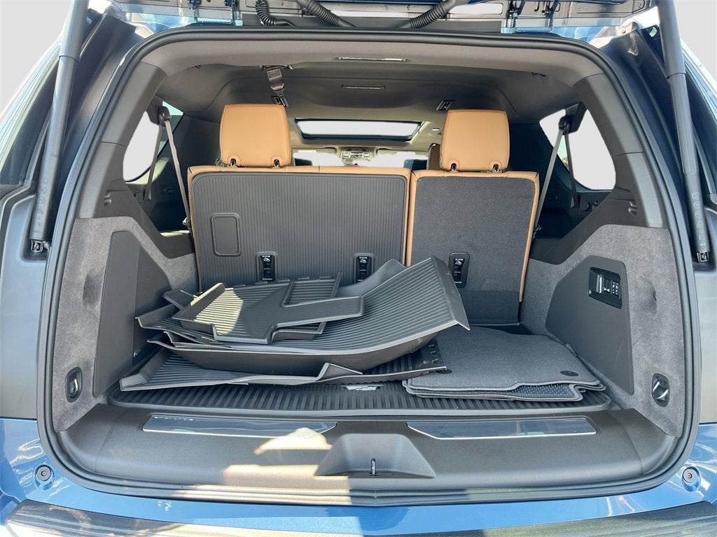 2025 Cadillac Escalade ESV Premium Luxury