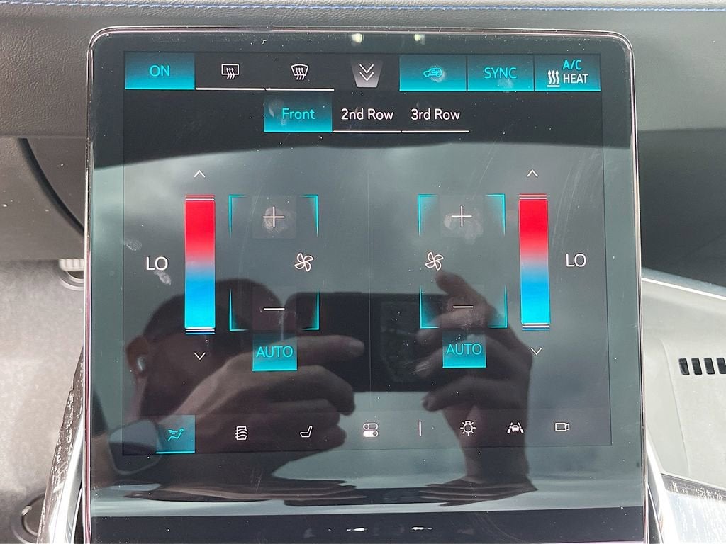 2025 Cadillac ESCALADE IQ Luxury 1