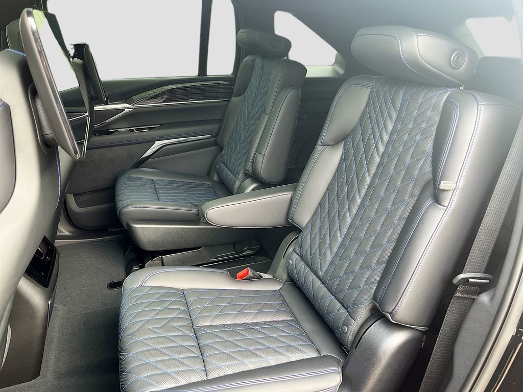 2025 Cadillac ESCALADE IQ Luxury 1