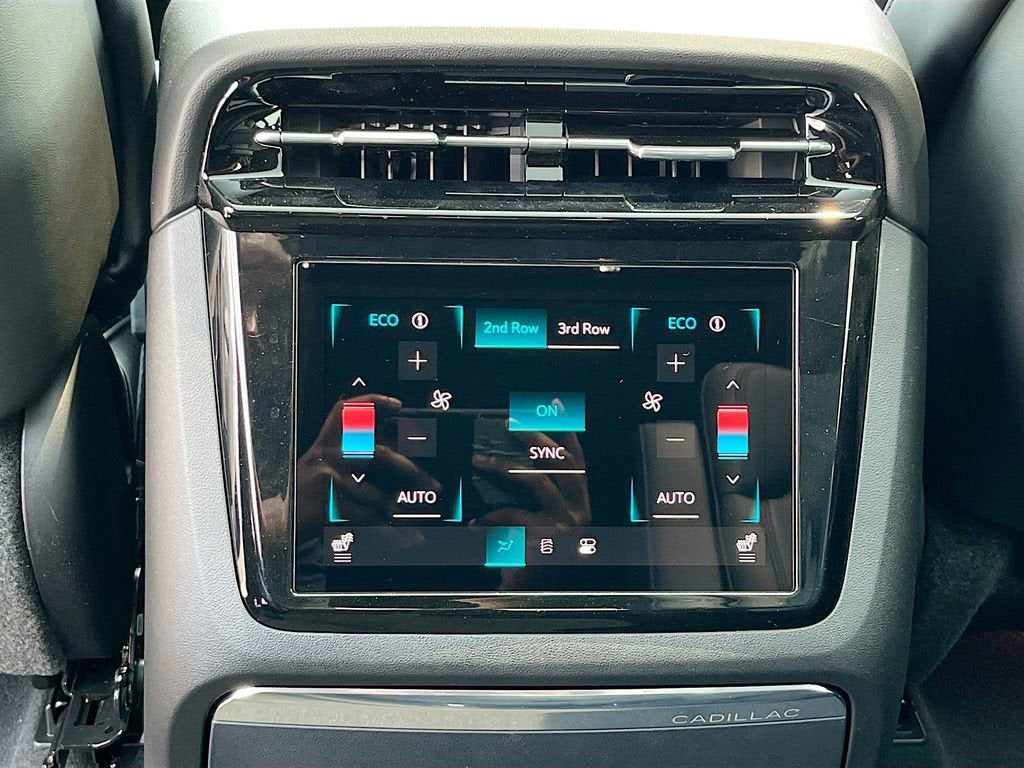 2025 Cadillac ESCALADE IQ Luxury 1