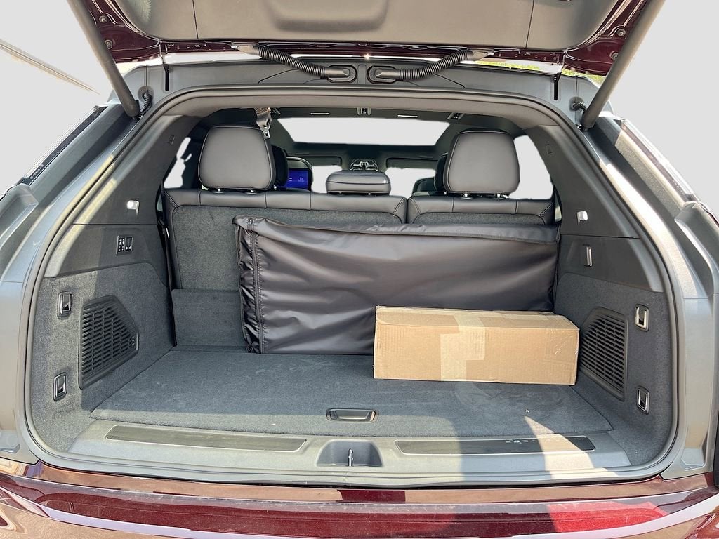 2025 Cadillac ESCALADE IQ Luxury 1