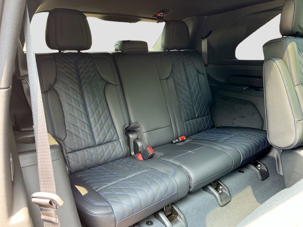 2025 Cadillac ESCALADE IQ Luxury 1