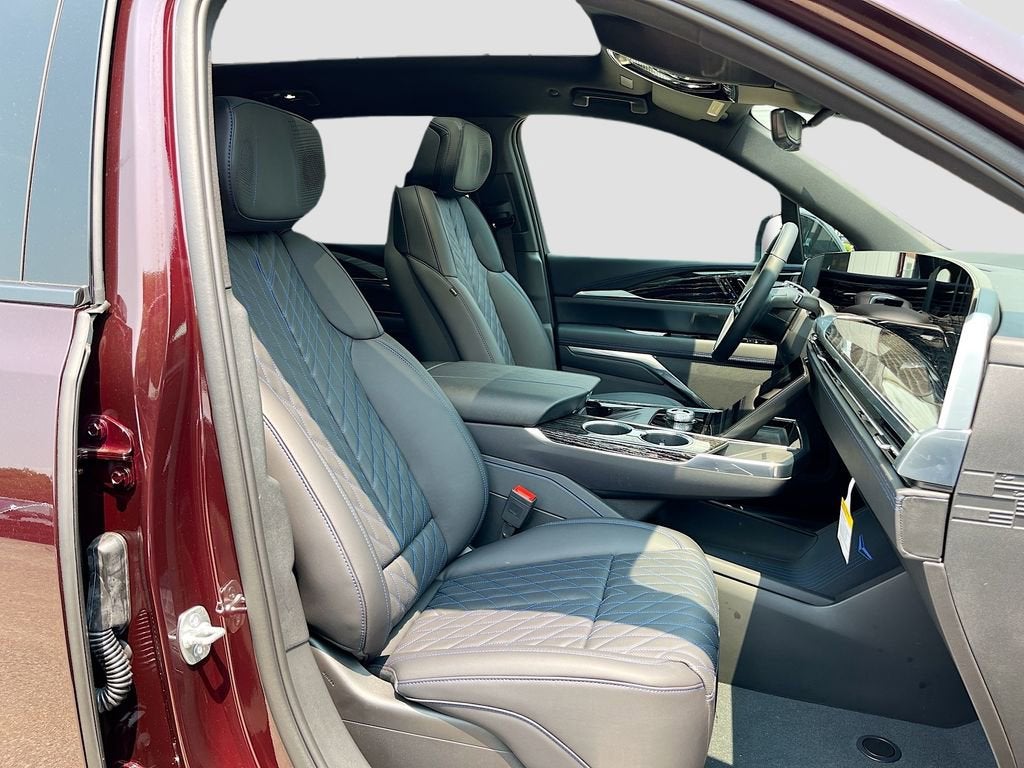 2025 Cadillac ESCALADE IQ Luxury 1