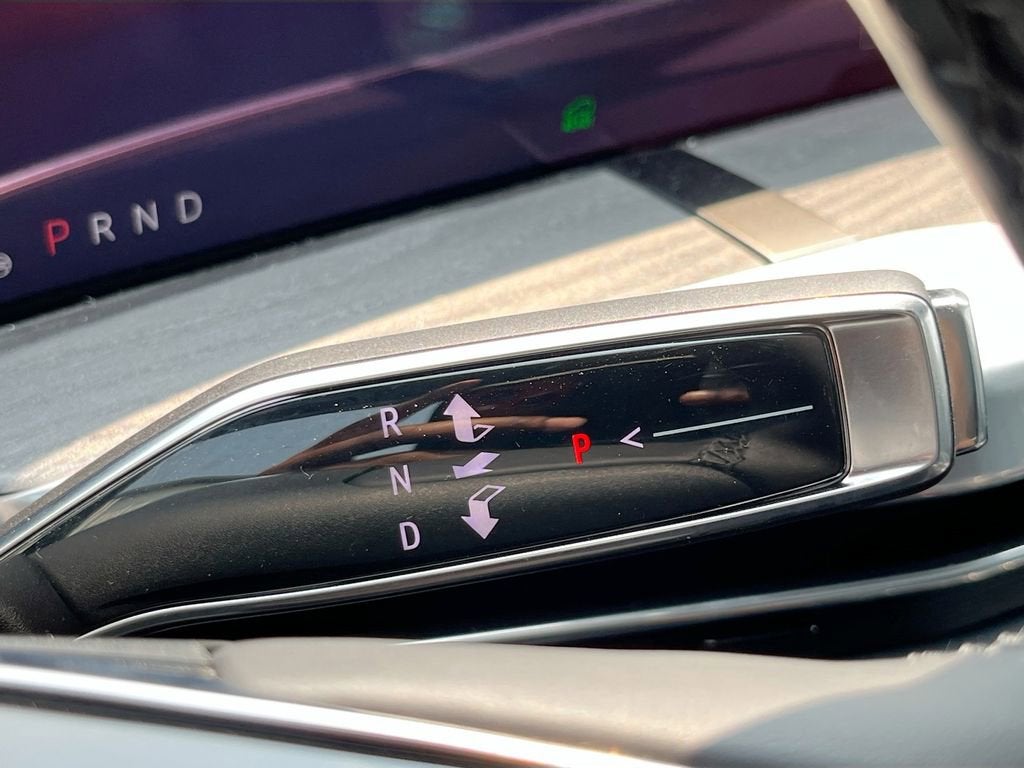 2025 Cadillac ESCALADE IQ Luxury 2