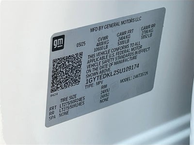 2025 Cadillac ESCALADE IQ Luxury 2