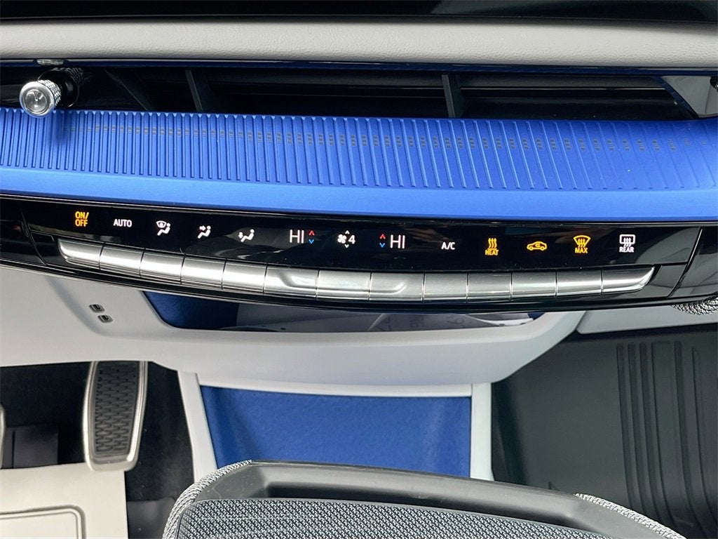 2026 Cadillac OPTIQ Luxury