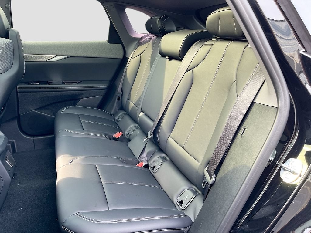 2027 Cadillac OPTIQ Luxury