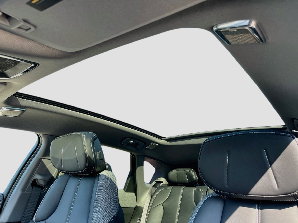 2027 Cadillac OPTIQ Luxury