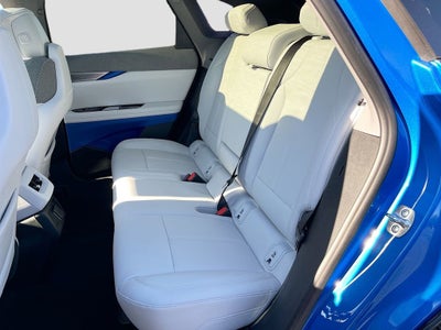 2025 Cadillac OPTIQ Luxury 1