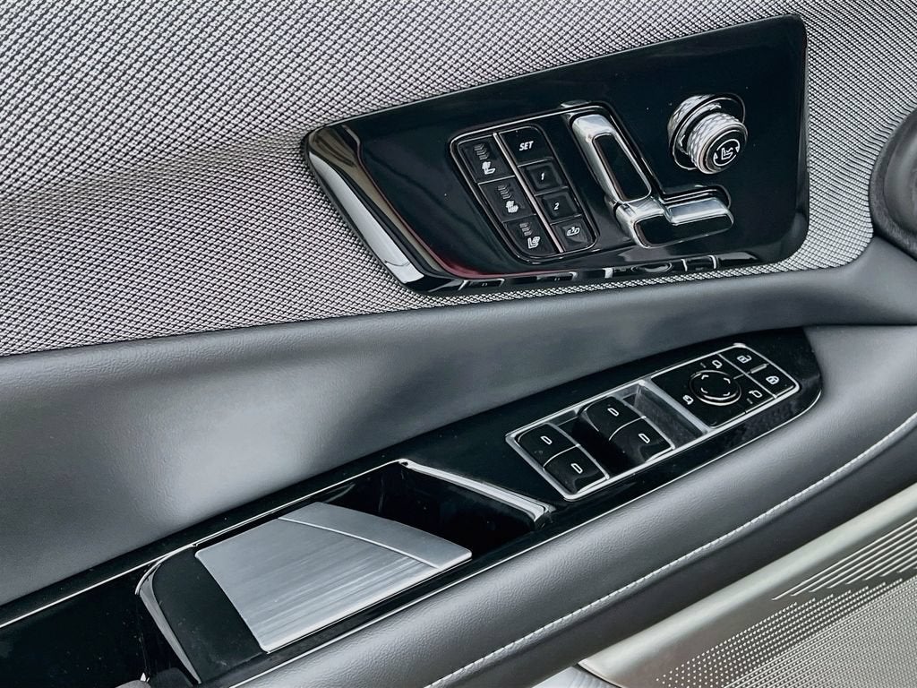 2027 Cadillac OPTIQ Premium Luxury