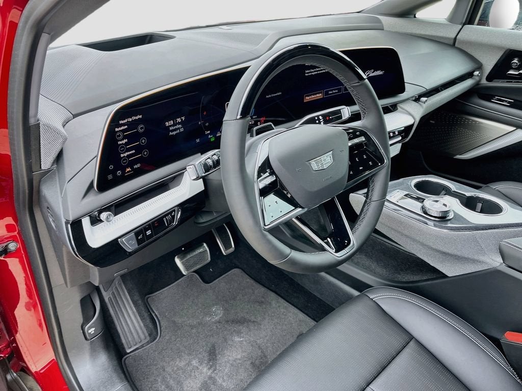 2027 Cadillac OPTIQ Premium Luxury