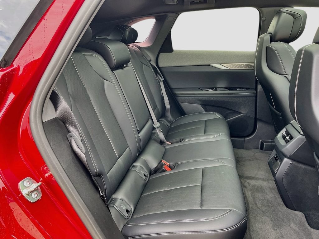2027 Cadillac OPTIQ Premium Luxury