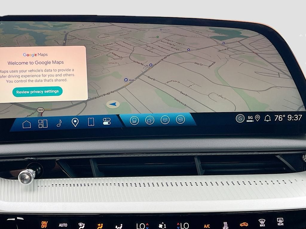 2027 Cadillac OPTIQ Premium Luxury