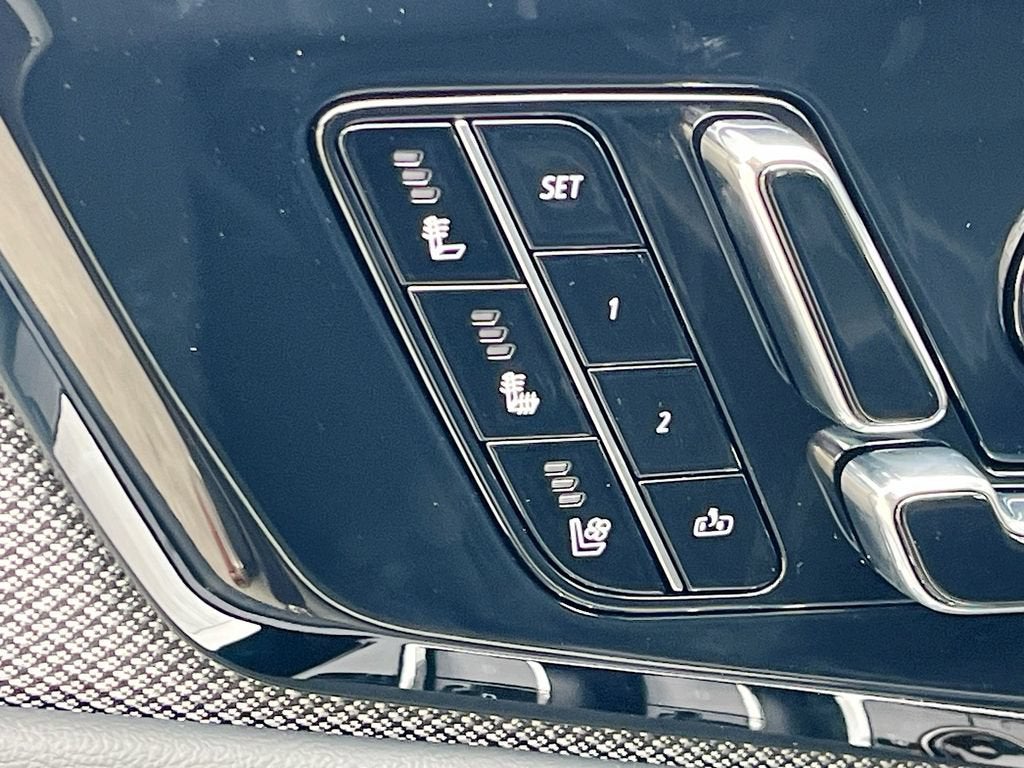 2027 Cadillac OPTIQ Premium Luxury