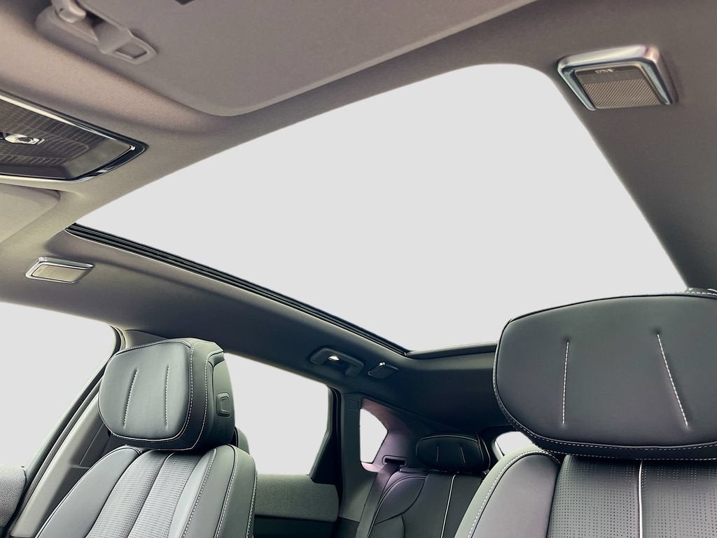 2027 Cadillac OPTIQ Premium Luxury