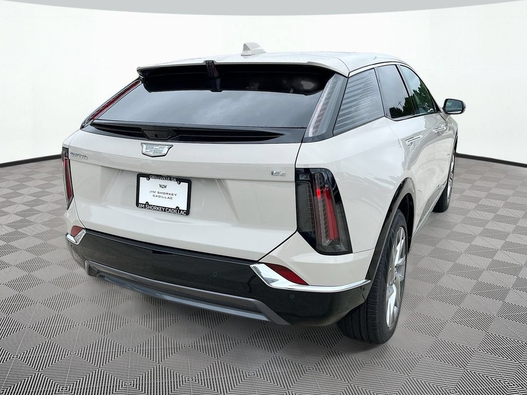 2027 Cadillac OPTIQ Premium Luxury