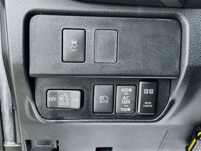 2022 Toyota Tacoma 4WD SR