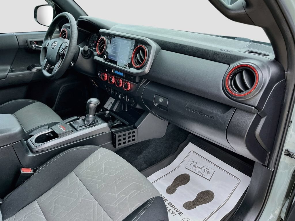 2022 Toyota Tacoma 4WD SR
