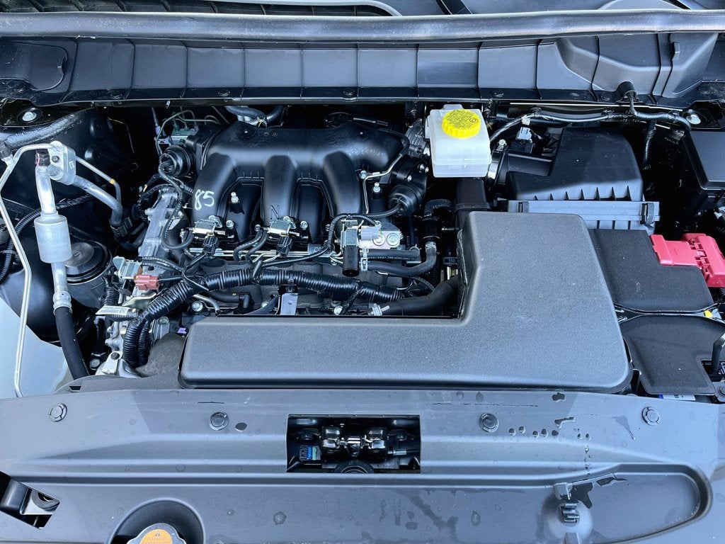 2025 Nissan Pathfinder S