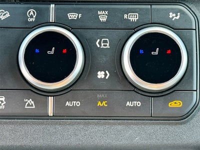 2025 Land Rover Defender S