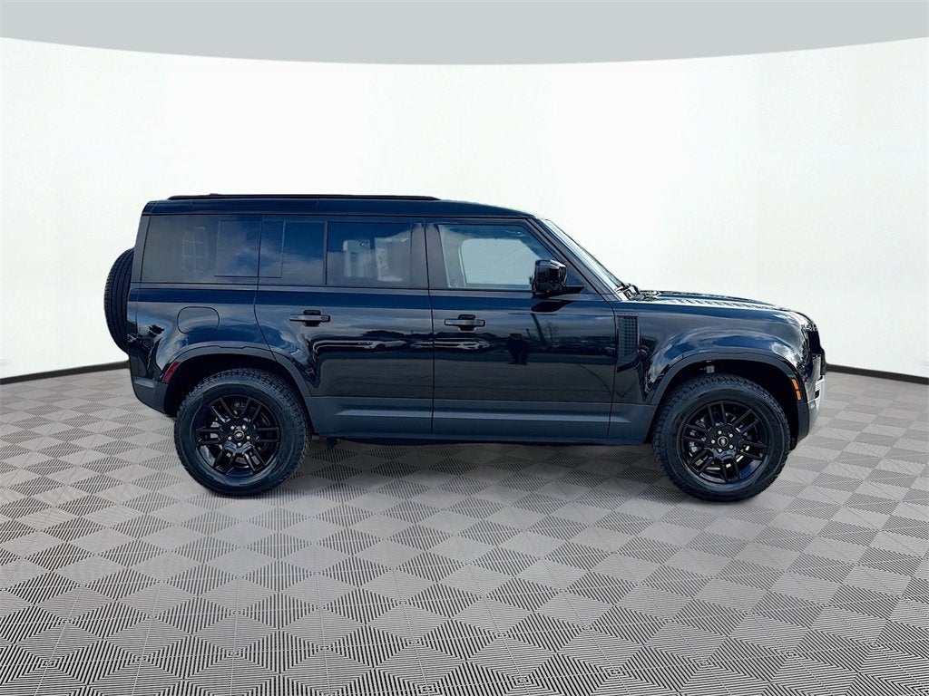 2025 Land Rover Defender S