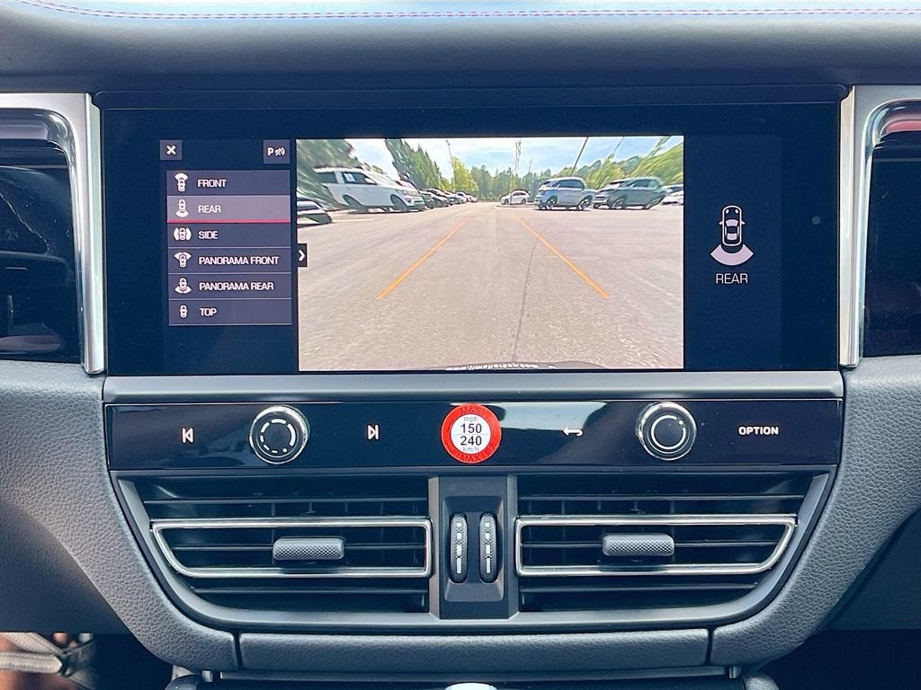 2023 Porsche Macan T