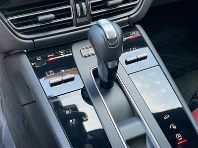 2023 Porsche Macan T