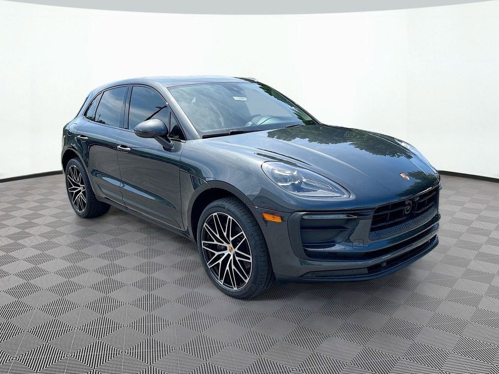 2023 Porsche Macan T