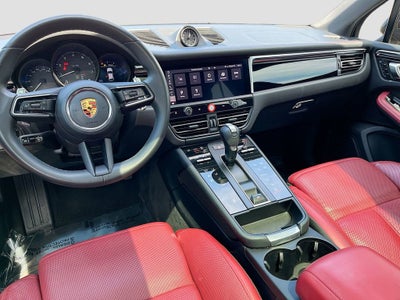 2023 Porsche Macan T
