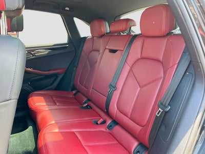 2023 Porsche Macan T