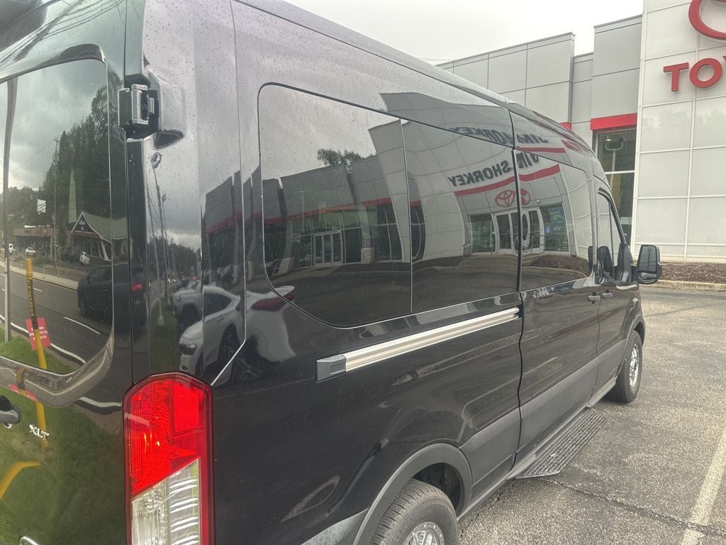 2021 Ford Transit-350 XLT 15 Passenger