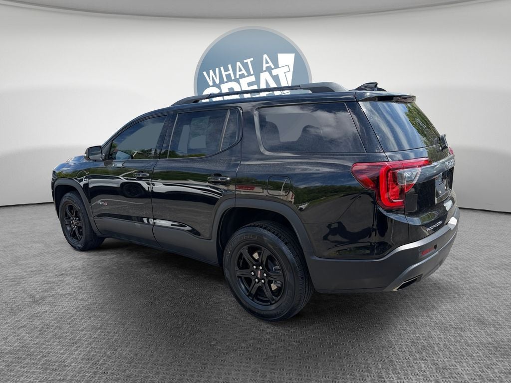 2023 GMC Acadia AT4