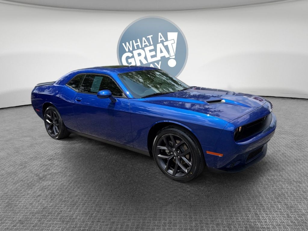 2022 Dodge Challenger SXT