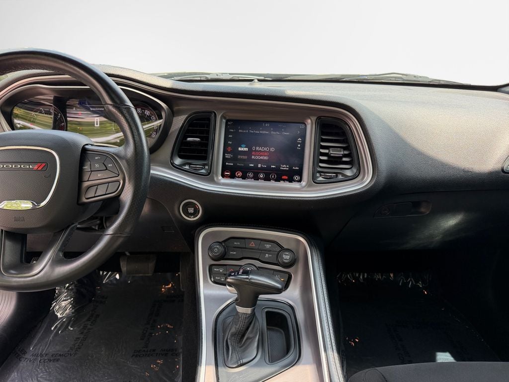 2022 Dodge Challenger SXT